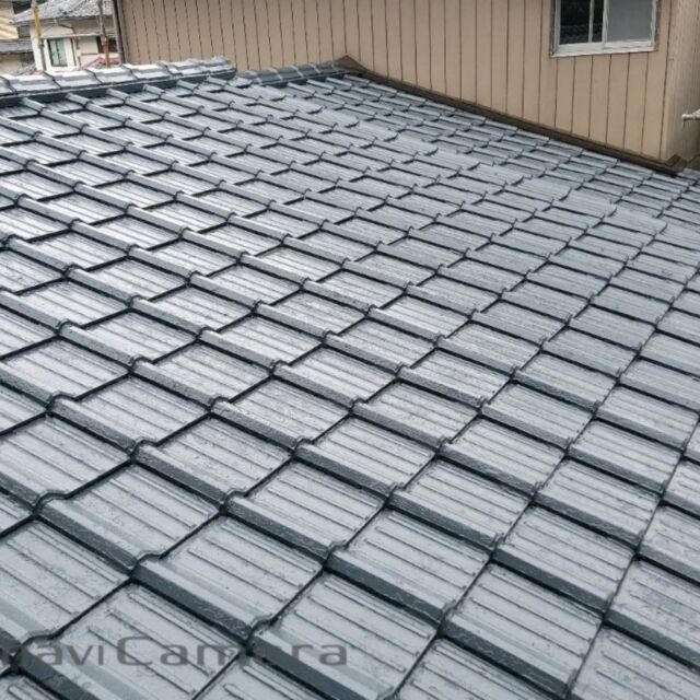 屋根って、外壁よりもチェックしにくい場所ですね🔍️� 
「そろそろかな？」と思ったタイミングで、お気軽に聞いてもらえたら嬉しいです♪
お見積り(現地調査)の際には屋根の写真も撮っているので、今の状態が気になる方には、その場でお見せしています☺️

施工事例ページ⇒https://3ei-painting.com/?ex=ex-3128

お客様専用フリーダイヤル⇒0120373837

#長崎住宅塗装店
#建築塗料販売
#長崎未来リフォーム
#株式会社三英コーポレーション
#塗装職人募集中