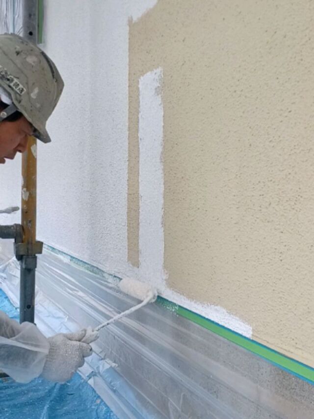 お疲れさまです。#長崎住宅塗装店 です。S様邸外壁下塗り工程が完了しました✨今回は下塗り工程にマスチック工法を採用しました❗下地の状況などで工程も変わっていきます👍仕上がりに影響する下塗り工程。しっかりと塗装工事していきます✨

#建築塗料販売 
#長崎未来リフォーム 
#株式会社三英コーポレーション 
#塗装職人募集中